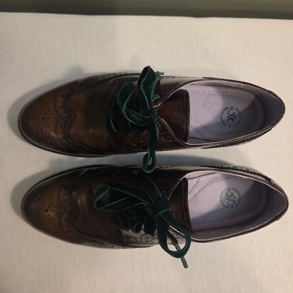 Johnston & Murphy Women's Brown Leather Wingtip Loafers Green‎ Velvet Laces